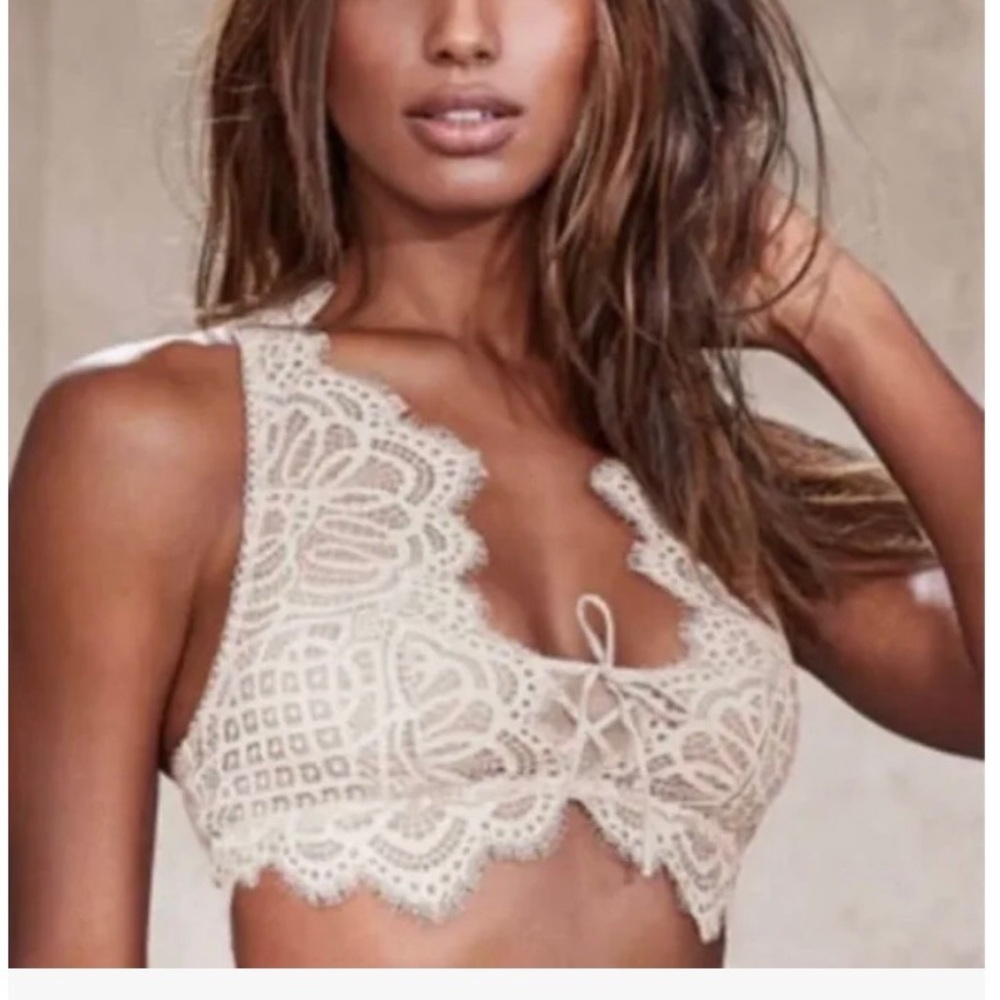 Victoria Secret Dream Angels Scalloped Lace Bralette, NWT - Picture 12 of 14